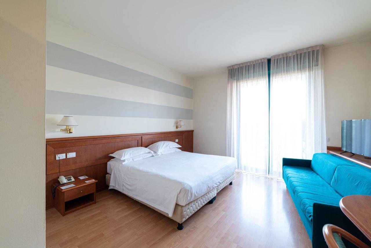 Phi Hotel Emilia Ozzano dell'Emilia Extérieur photo