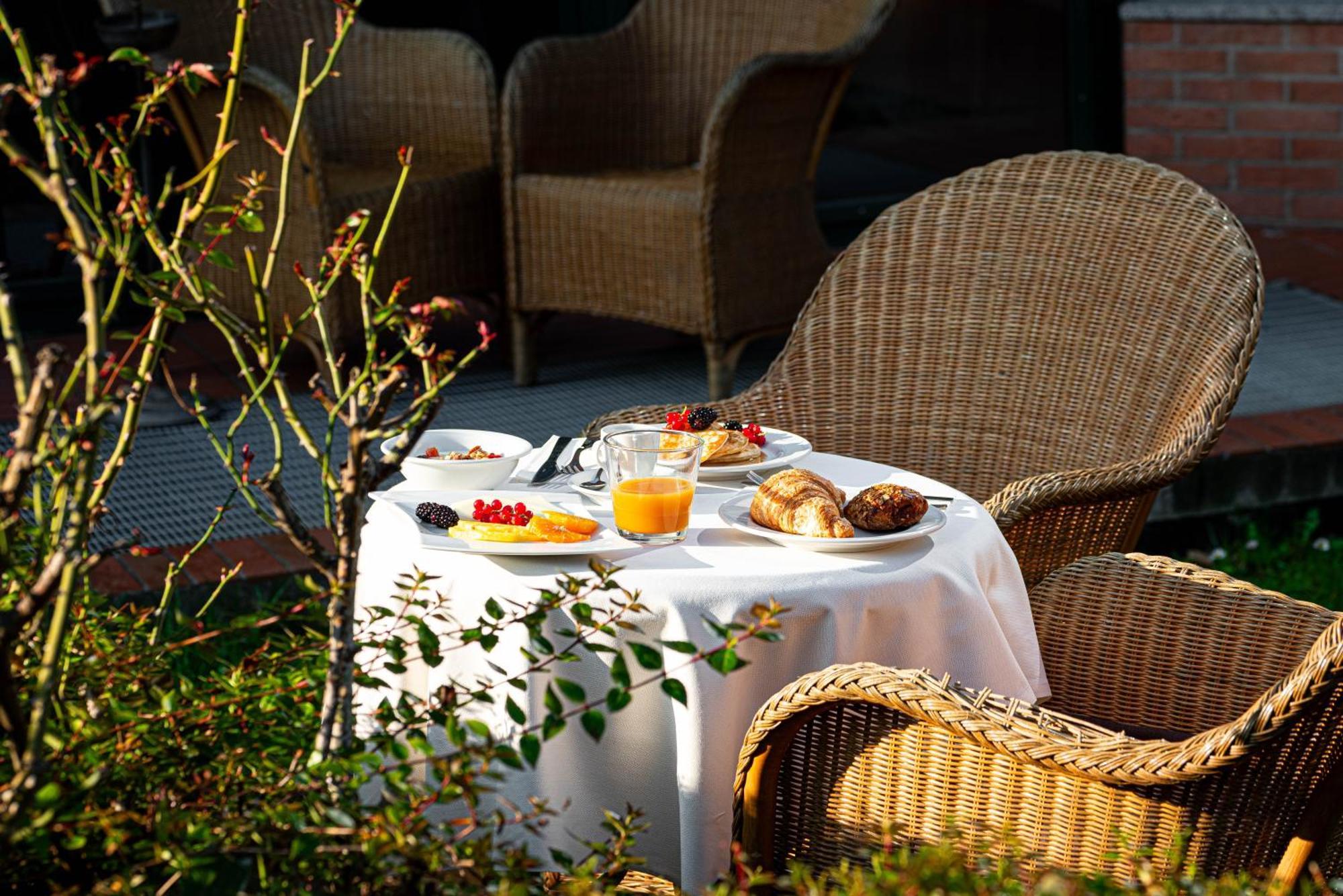 Phi Hotel Emilia Ozzano dell'Emilia Extérieur photo